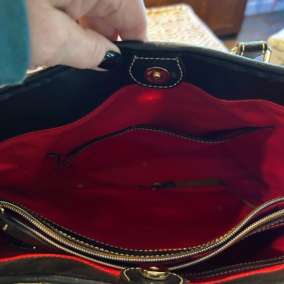 NWOT.  Dooney & Bourke Maxi Quilted Chelsea handbag - Picture 4 of 5